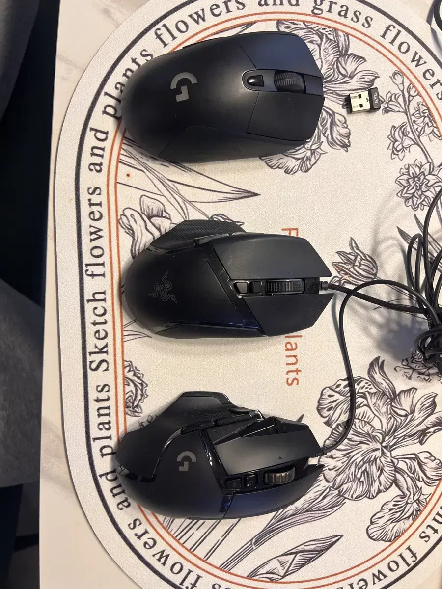 G502, 레이저 바실리스크 v3, G703 (휠 고장) 팝니다!!